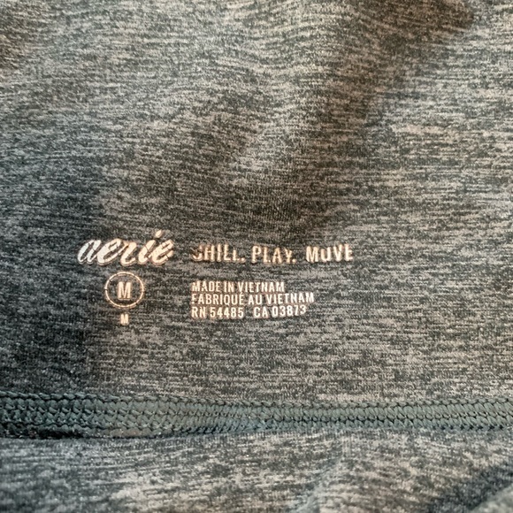 Aerie Capri pants Size Medium Yoga Exercise capris - Picture 7 of 8